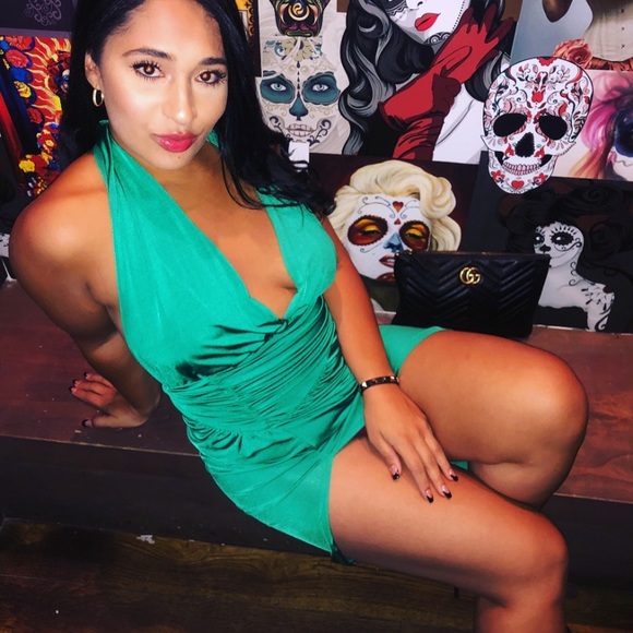 Green fashion nova halter dress. - Picture 3 of 3